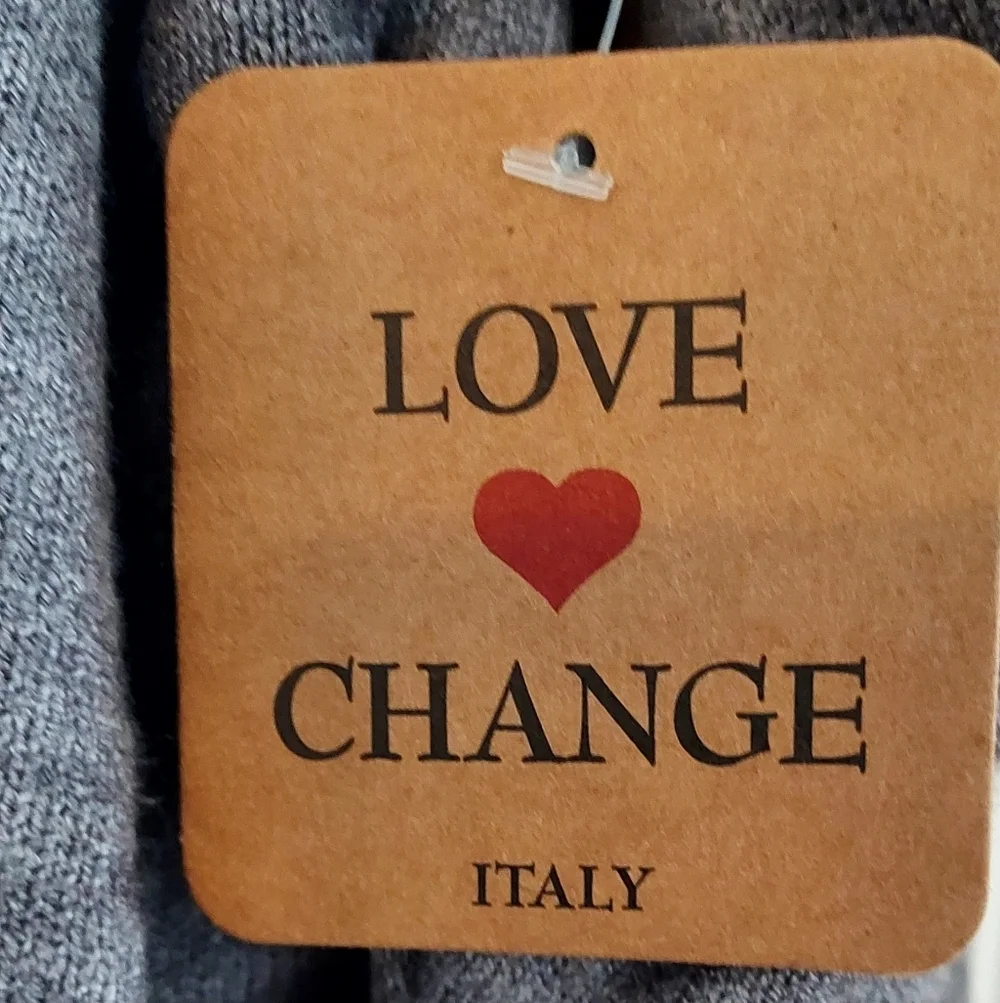 Love Change Italy Women's Gray Crewneck Sweater